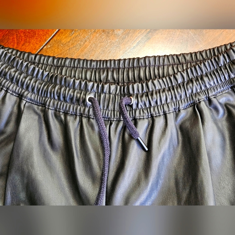 Zara Faux Leather Black  Joggers Women M NWOT - Picture 8 of 8
